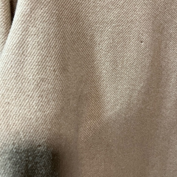 Pendleton Beige and Tan Fringed Women's Cape - Picture 12 of 13